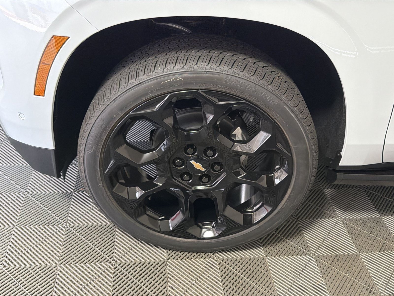 New 2026 Chevrolet Tahoe High Country AWD/4WD image 12