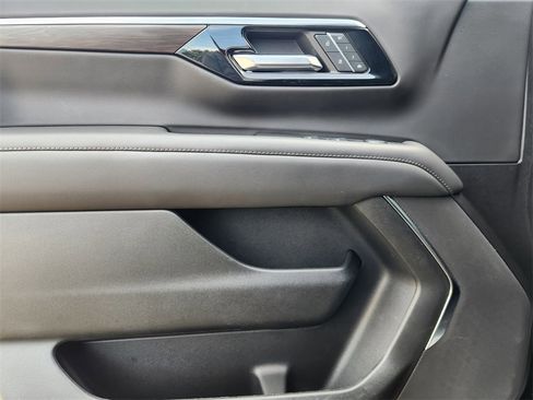 Used 2025 Chevrolet Tahoe Z71 image 22