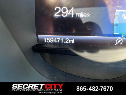 Used 2019 Ford Fusion SE FWD image 17