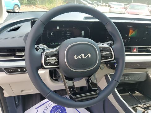 New 2026 Kia Carnival SX image 25