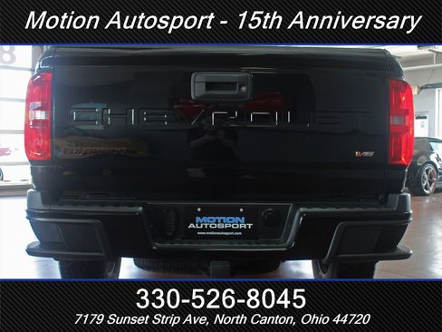 Used 2021 Chevrolet Colorado LT w/ Redline Special Edition AWD/4WD image 9