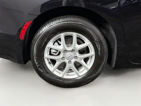 Used 2025 Chrysler Pacifica Select FWD image 31