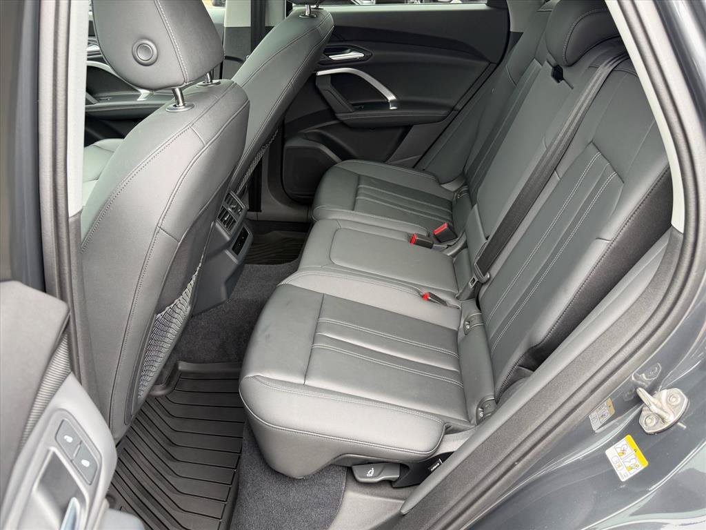 Certified 2025 Audi Q5 Premium w/ Convenience Package AWD/4WD image 12