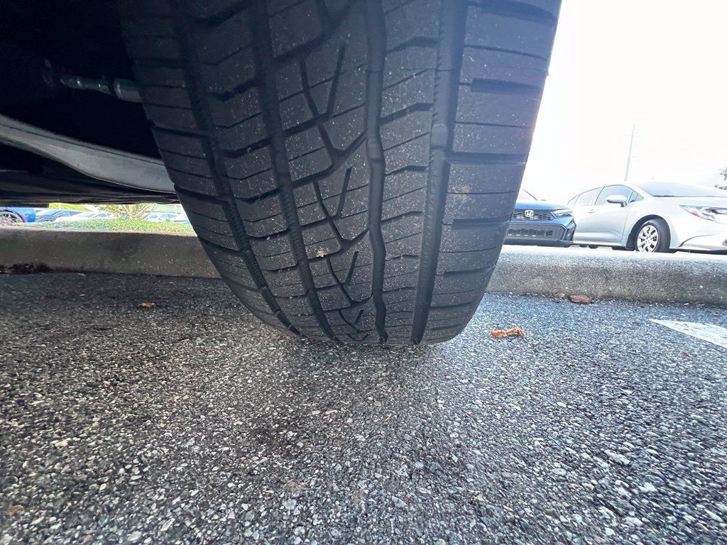 Used 2025 Mitsubishi Outlander SE FWD image 14