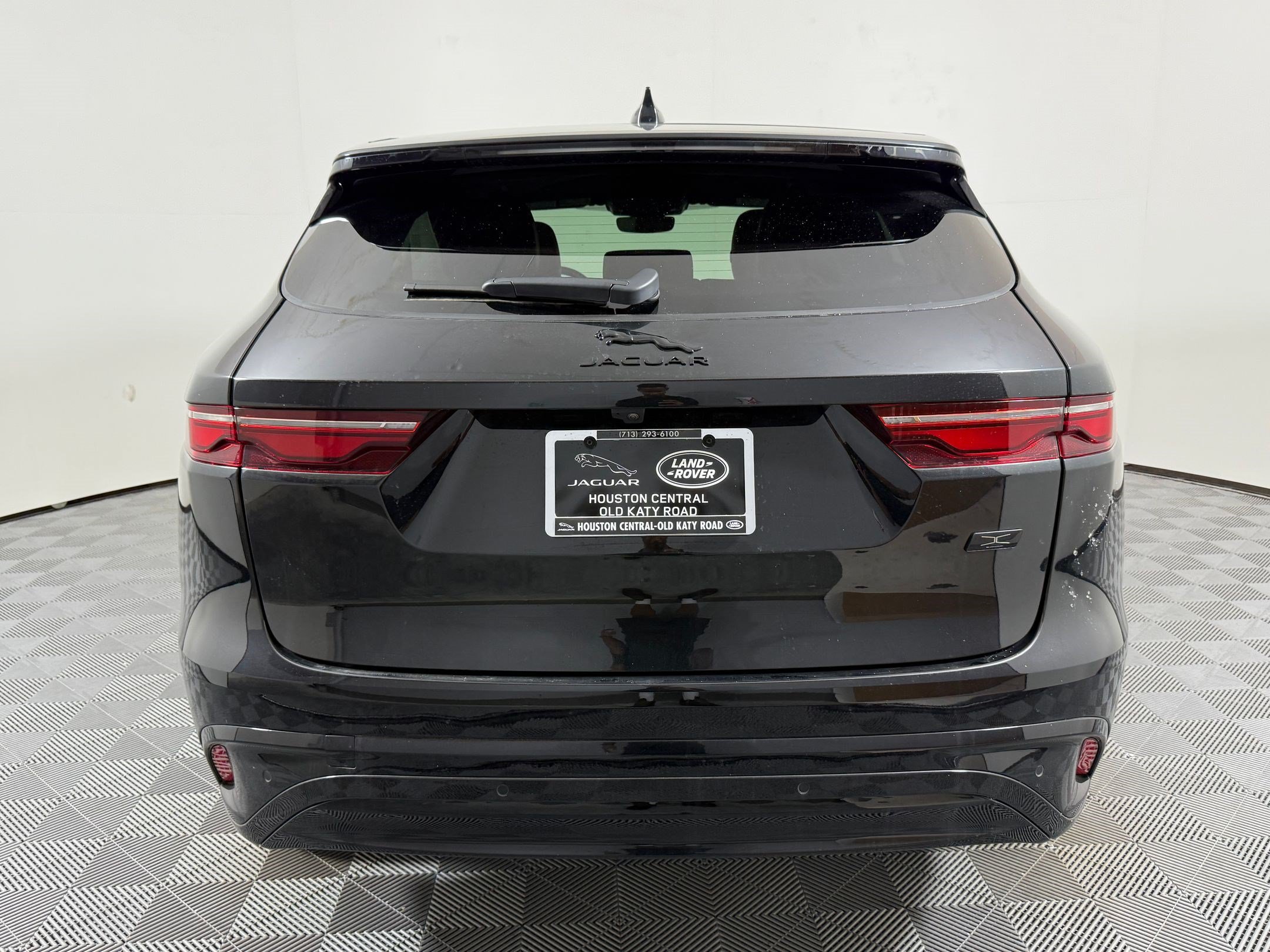 New 2026 Jaguar F-PACE R-Dynamic S AWD/4WD image 10