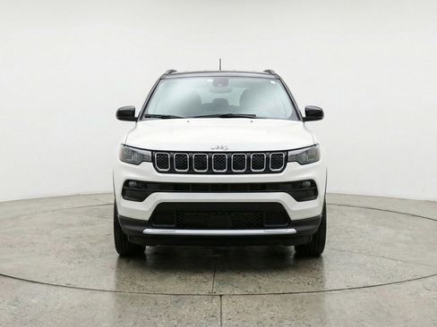 Used 2025 Jeep Compass Limited image 2