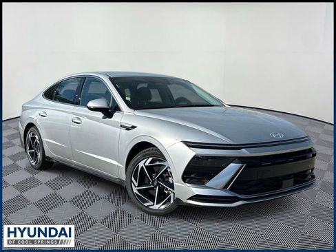 New 2026 Hyundai Sonata SEL image 1