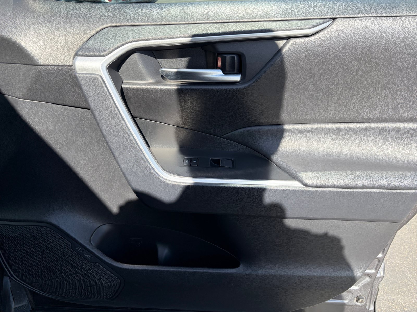 Certified 2025 Toyota RAV4 XLE AWD/4WD image 27