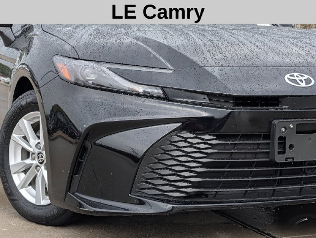 Used 2025 Toyota Camry LE w/ Convenience Package FWD image 3