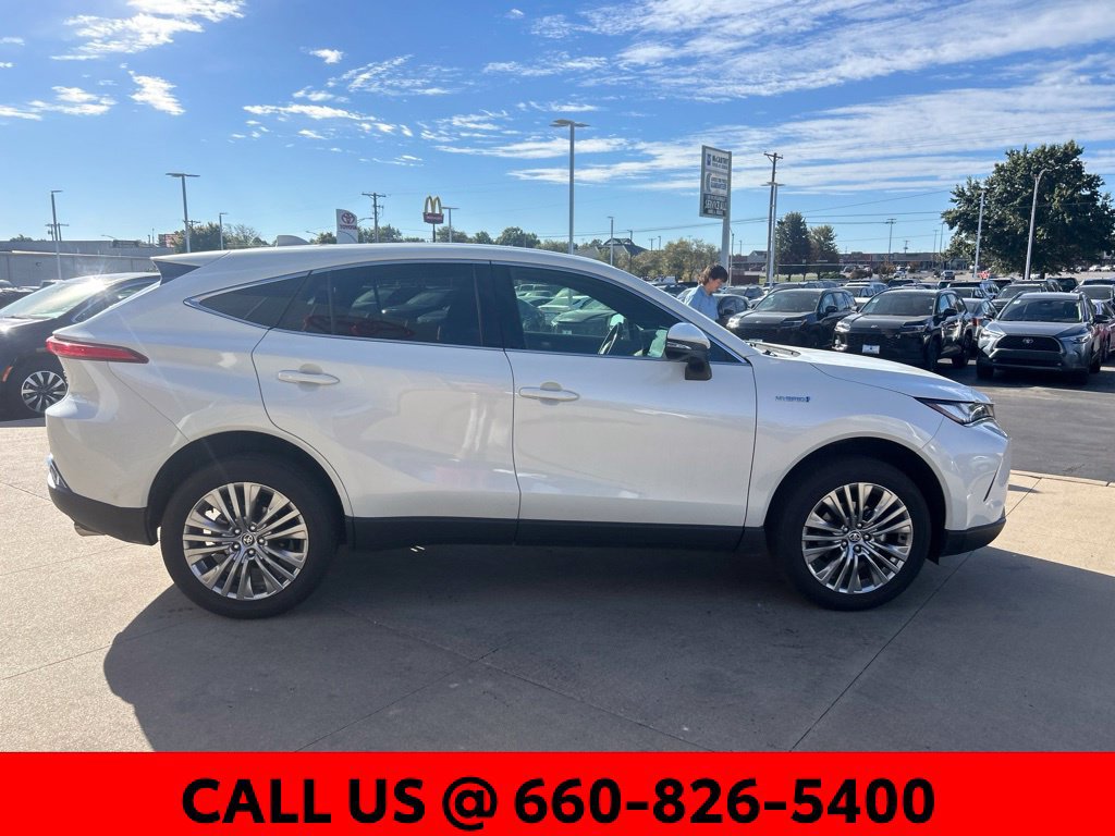 Used 2021 Toyota Venza Limited w/ Advanced Technology Package AWD/4WD image 4