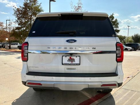 Used 2024 Ford Expedition Limited RWD image 7