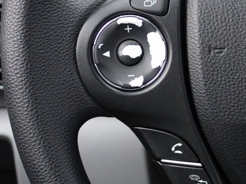 Used 2013 Honda Accord LX image 30