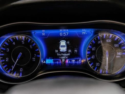 Used 2021 Chrysler 300 S RWD image 18