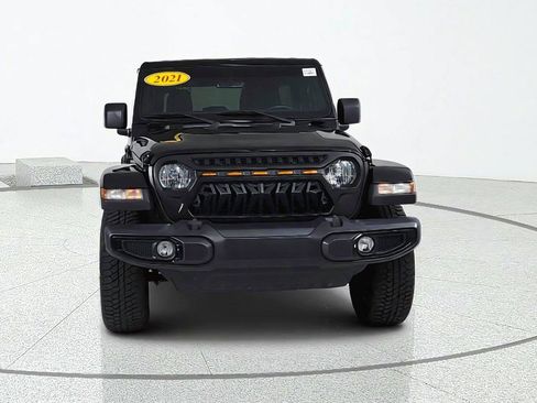 Used 2021 Jeep Wrangler Unlimited Sahara AWD/4WD image 2