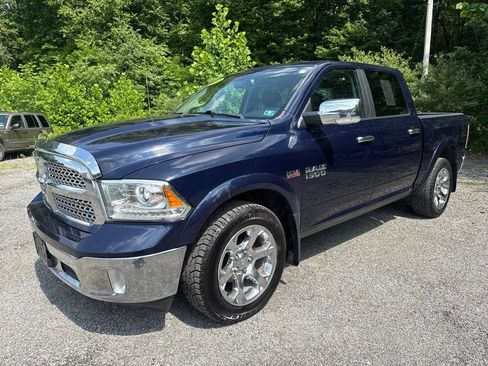 Used 2017 RAM 1500 Laramie AWD/4WD image 4