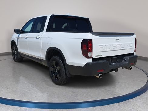 Used 2024 Honda Ridgeline Black Edition image 8