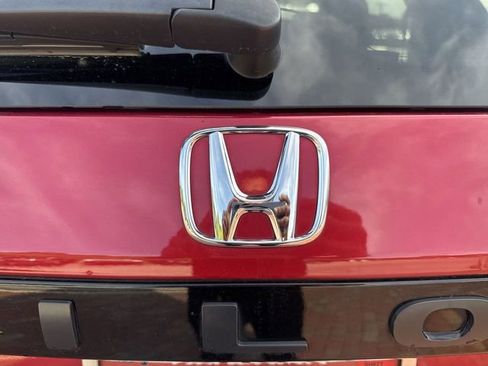 Certified 2025 Honda Pilot Elite image 9