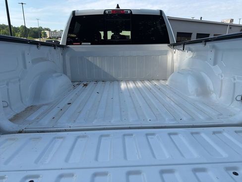 Used 2022 RAM 1500 Big Horn AWD/4WD image 11