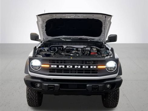Used 2024 Ford Bronco Black Diamond image 5