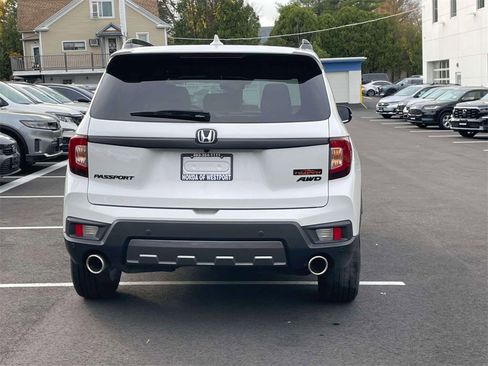 Certified 2022 Honda Passport TrailSport image 6