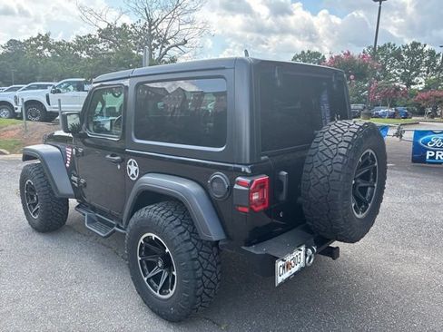 Used 2019 Jeep Wrangler Sport AWD/4WD image 2