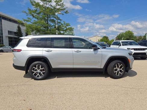 New 2025 Jeep Grand Cherokee L Limited w/ MOPAR Finishing Package image 6