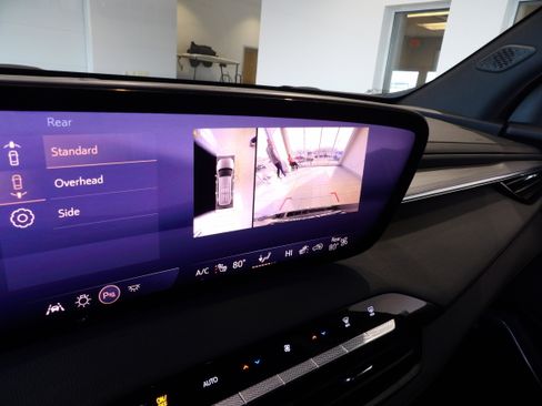 Used 2025 Buick Enclave Preferred image 12