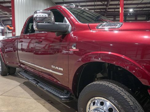 Used 2024 RAM 3500 Limited AWD/4WD image 38