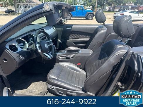 Used 2014 Ford Mustang Premium RWD image 5