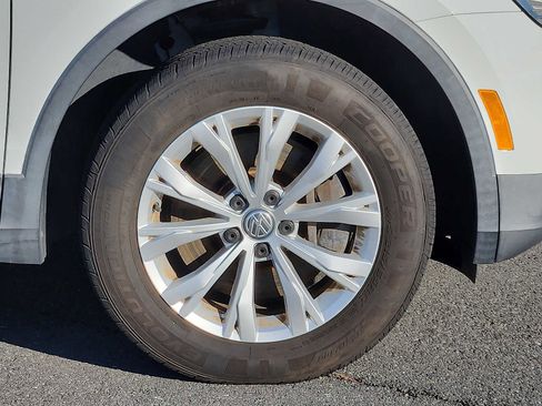 Used 2018 Volkswagen Tiguan S image 7