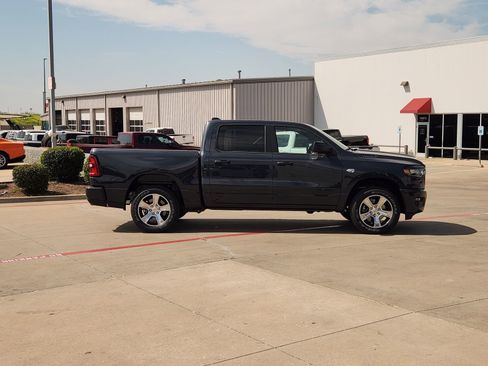 New 2026 RAM 1500 Express AWD/4WD image 7