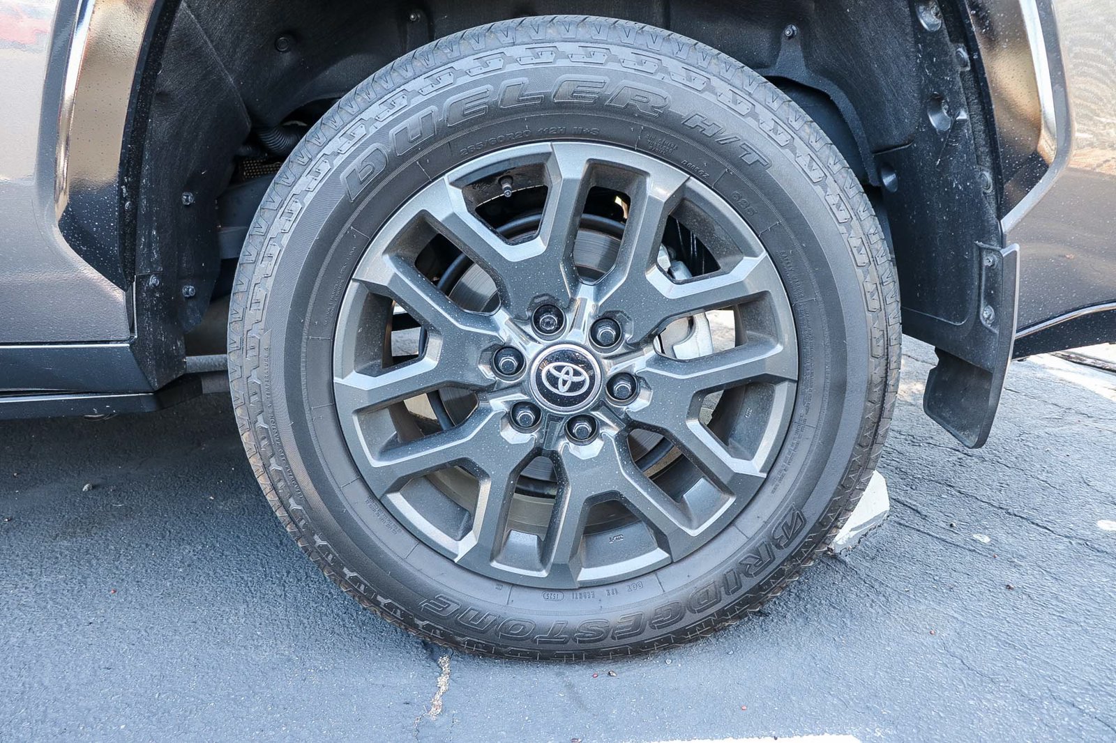 Certified 2025 Toyota Sequoia Platinum w/ Tow Technology Package AWD/4WD image 11
