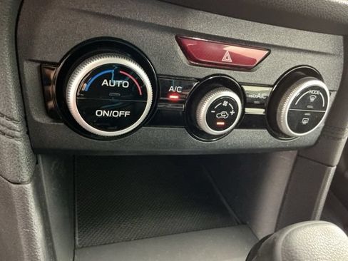 Used 2022 Subaru Crosstrek 2.0i AWD/4WD image 28