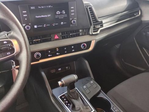 Used 2025 Kia Sportage LX image 25