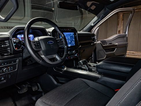 Used 2021 Ford F150 XLT w/ Equipment Group 302A High image 16