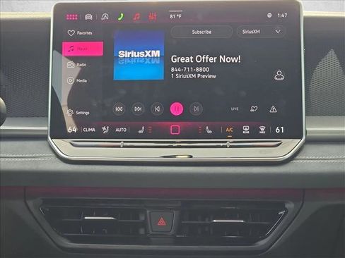 Used 2026 Volkswagen Tiguan SE R-Line image 14