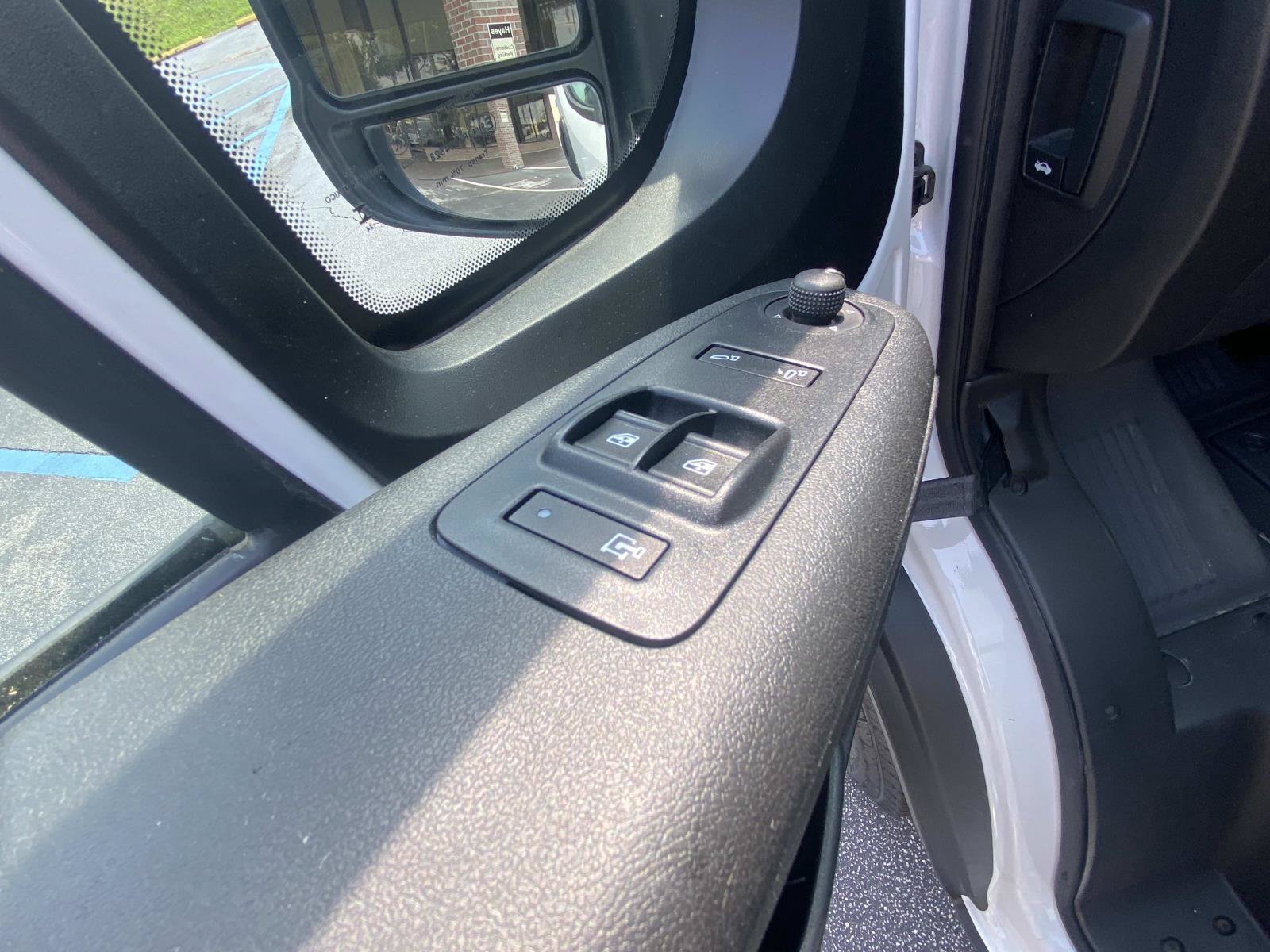 Used 2025 RAM ProMaster 2500 w/ Convenience Group FWD image 20