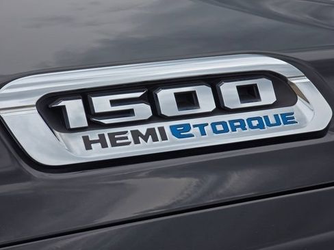 Used 2023 RAM 1500 Laramie AWD/4WD image 26