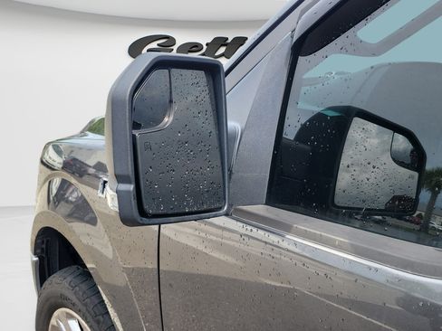 Used 2018 Ford F150 XLT w/ Equipment Group 302A Luxury AWD/4WD image 12