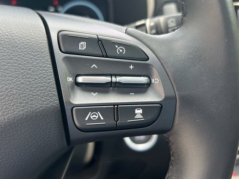Used 2022 Hyundai Kona Limited image 20