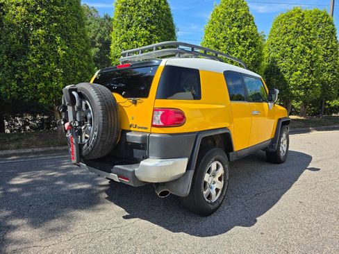 Used 2007 Toyota FJ Cruiser 4WD image 5