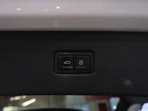 Used 2017 Audi Q7 3.0T Premium Plus image 11