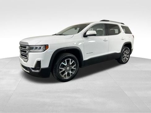 Used 2023 GMC Acadia SLE w/ Driver Convenience Package FWD image 2