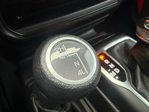 Used 2022 Jeep Wrangler Unlimited Sport AWD/4WD image 26