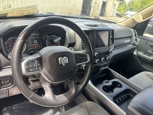 Used 2019 RAM 1500 Big Horn AWD/4WD image 16