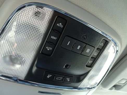 Used 2019 Jeep Grand Cherokee Summit AWD/4WD image 27