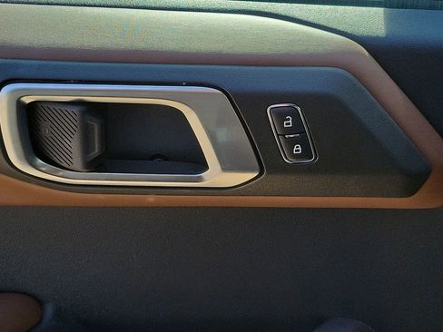 Used 2023 Ford Bronco Outer Banks image 24