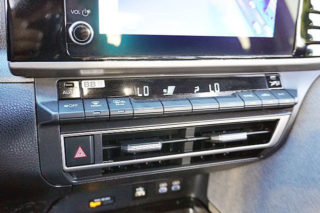Used 2026 Toyota Camry LE FWD image 38