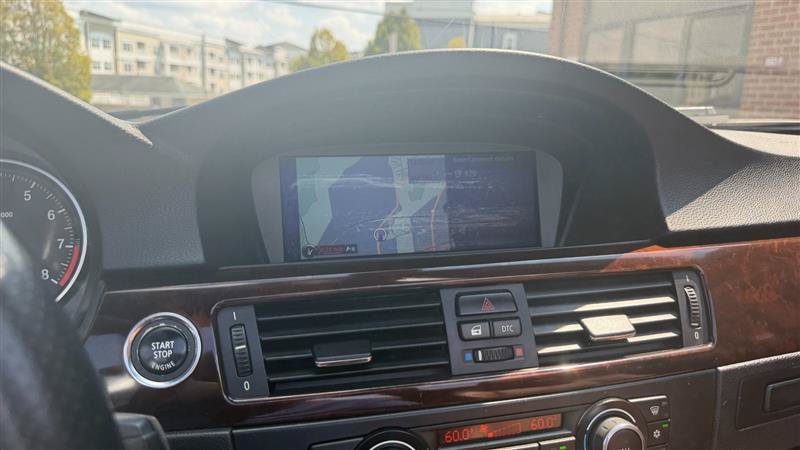 Used 2011 BMW 335i Convertible RWD image 23