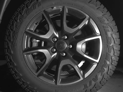 Used 2025 Jeep Compass Trailhawk AWD/4WD image 12